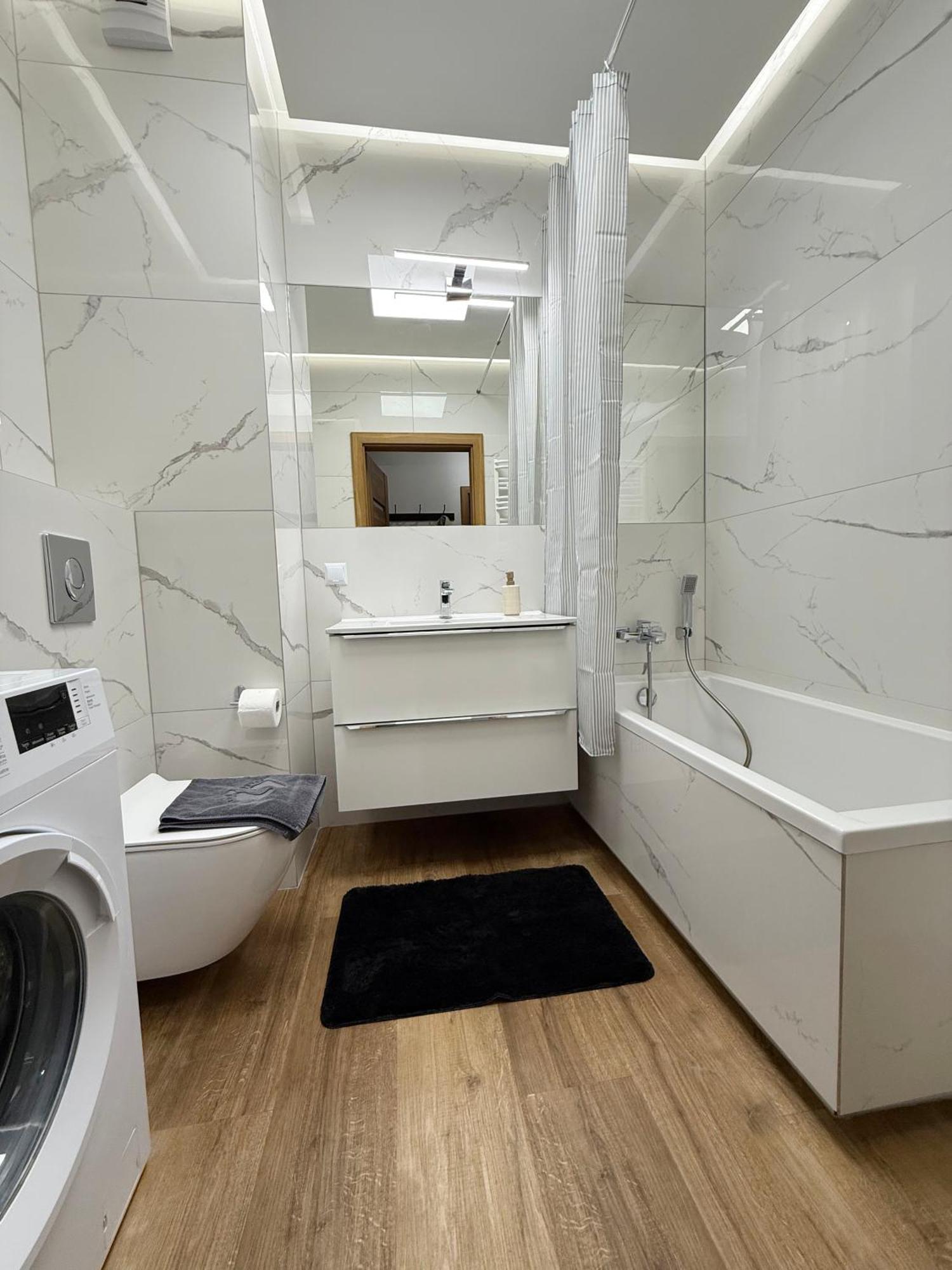 Relax Apartments - Gdansk Central & Parking Exterior photo